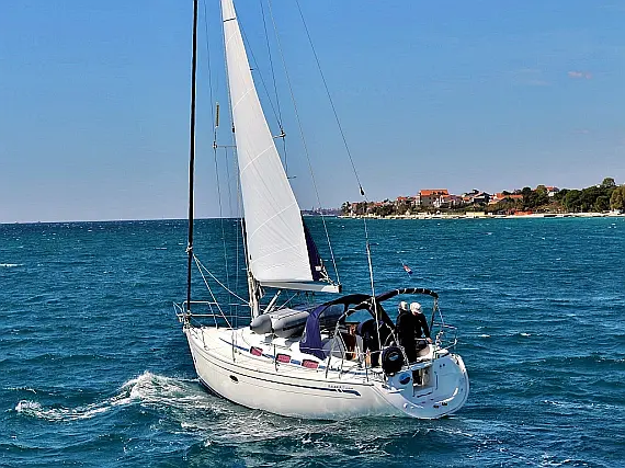 BAVARIA 33 C 