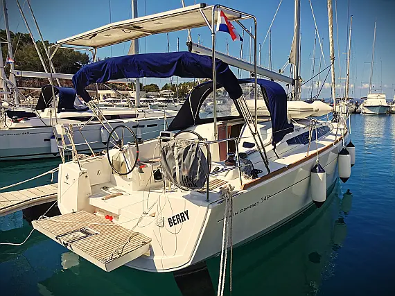 Sun Odyssey 349