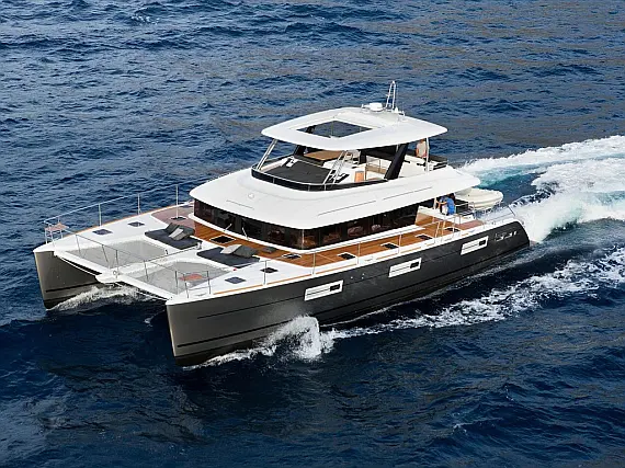 Lagoon 630 Powercat LUX