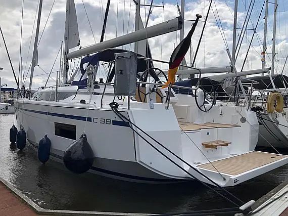 Bavaria C38