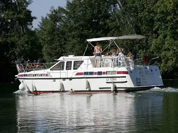 Tarpon 42